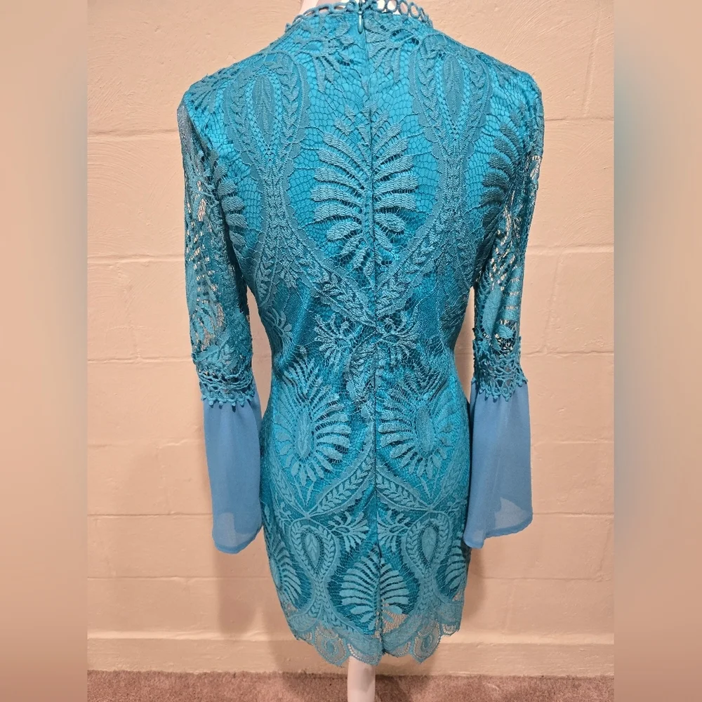 Eilly Bazar Bell Sleeve Scallop Hem Guipure Lace Fitted Dress Teal Size Large. - Picture 6 of 13